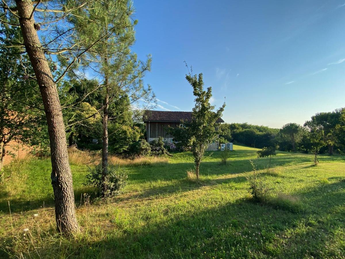 Majellon, Appartement à l‘ouest Sainte-Christie-d'Armagnac Exterior foto